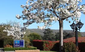 Hume Country Motor Inn